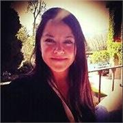 Soy Licenciada en Comunicación Audiovisual y tengo un Máster en formación del profesorado para educación secundaria y FP en la especialidad de Artes. Llevo 13 años trabajando en televisión y me encantaría compartir mis conocimientos sobre cultura audiovis